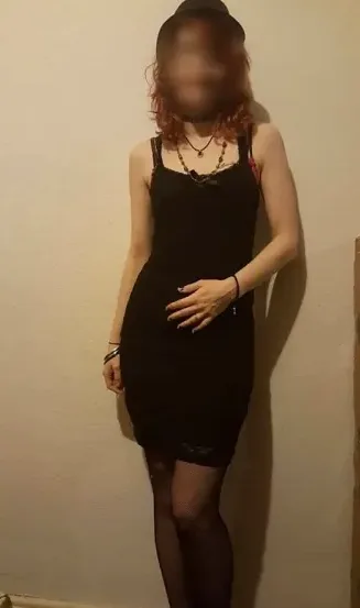 Alma, 35