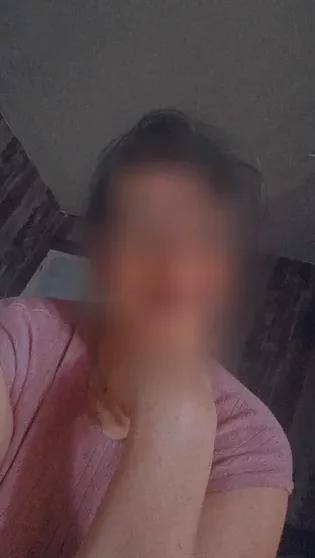 Emma, 27