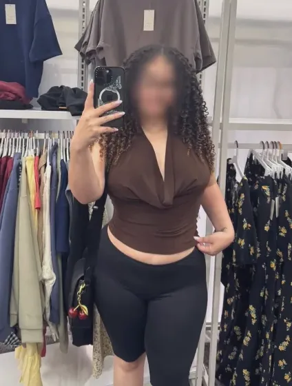 Esther, 30