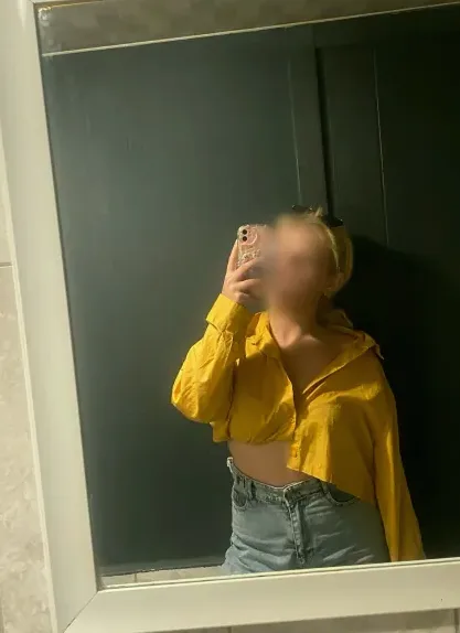 Karoline, 23