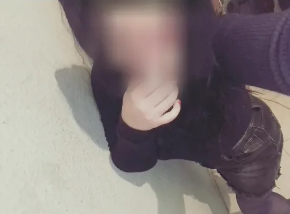 Laura, 33