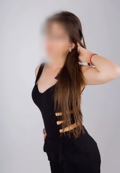Lejla, 28