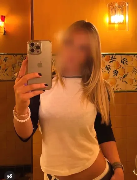 Lejla, 29